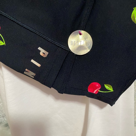 🍒 New Victoria Secret Pink Bling Cherry Tee & High Waisted Legging Set 🍒 - Picture 2 of 12